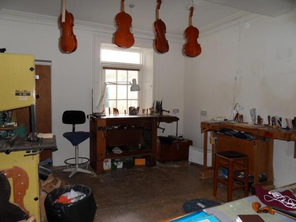Photo 10