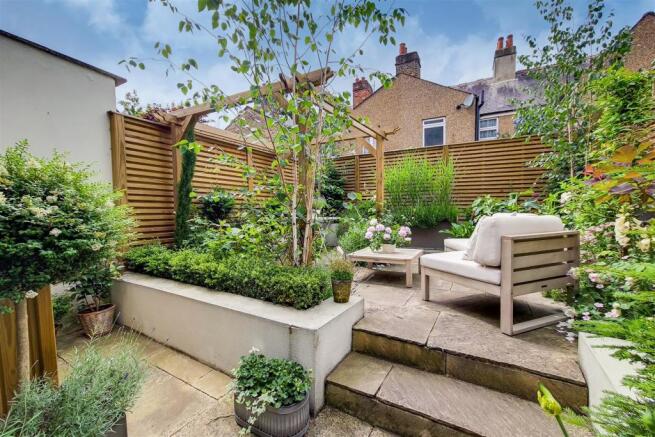 7_Patio-1.jpg