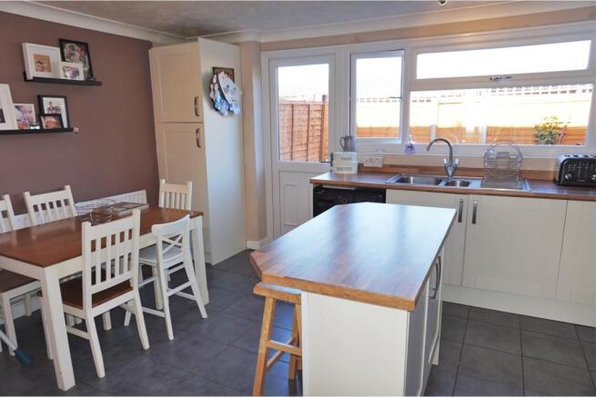 Kitchen / Diner