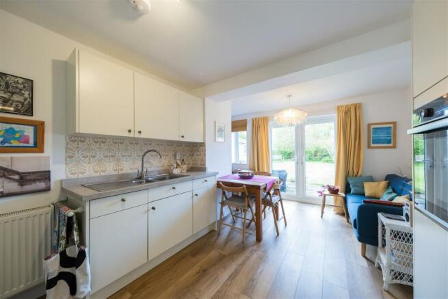4 Rowan Road-002.jpg