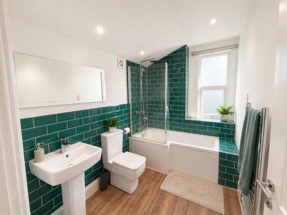 Bathroom.jpeg