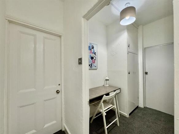2 bed Terraced for sale Image 11