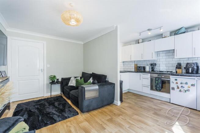 Ashleigh Avenue, Sutton-In-Ashfield photo 2
