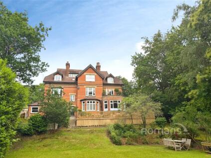 Crawley Lodge, Crawley Ridge, Camberley