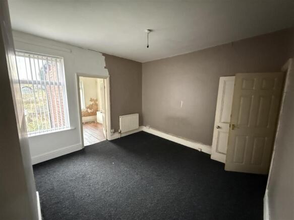 2 bed Terraced for sale Image 5