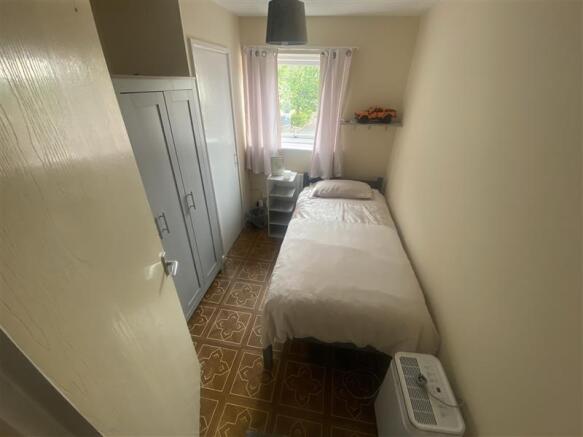 2 bed Apartment for sale Image 11