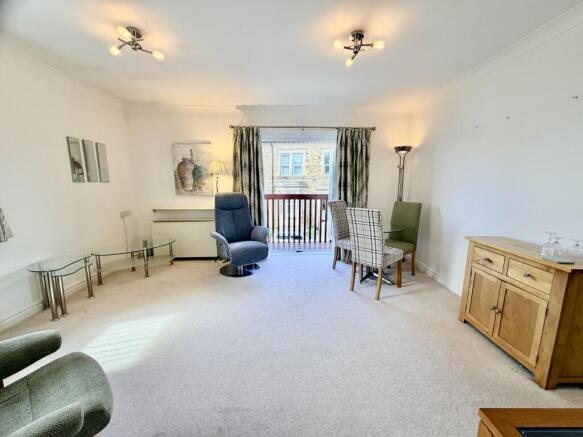 2 bed Apartment for sale Image 4