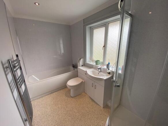 Master en-suite