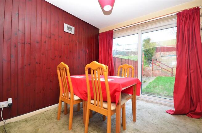 Kitchen/Breakfast Area