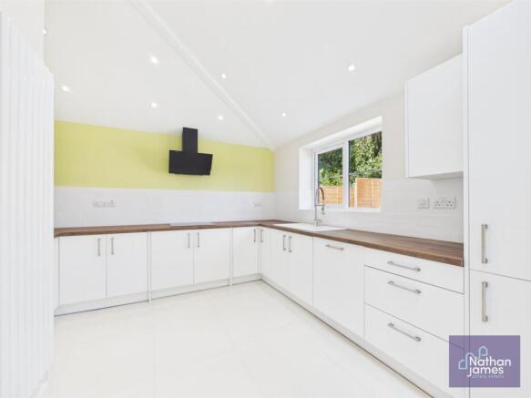 Kitchen/Dining