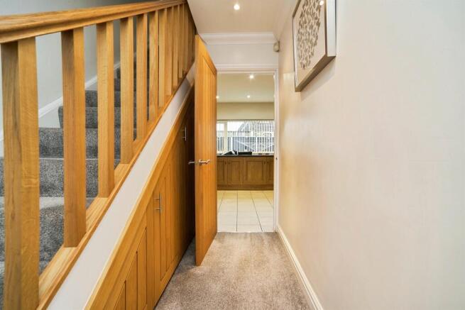 3 bed Semi-Detached for sale Image 7