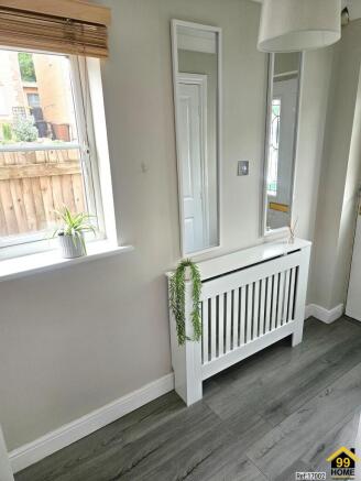 3 bed Detached for sale Image 11