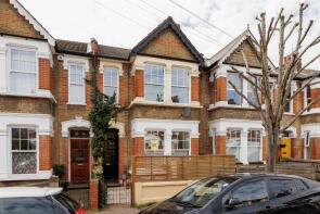35, Beacontree Road, London E11 3AX