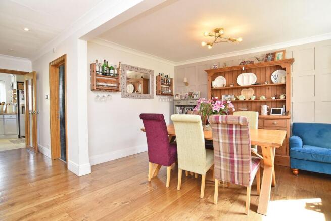 3 bed Detached for sale Image 5