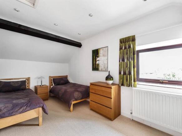 Bedroom 2.jpg