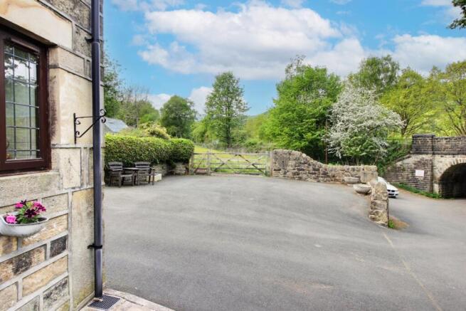 Driveway Parking