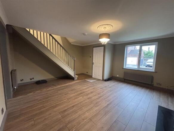 3 bed Semi-Detached to rent Image 6