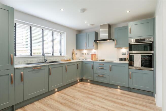 4 bed Detached for sale Image 4