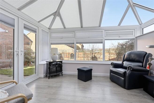 4 bed Detached for sale Image 12