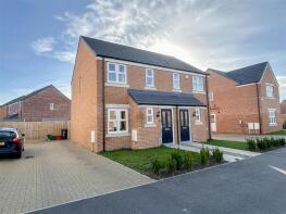 8, Spindle Drive, Clacton-on-sea CO16 9GX