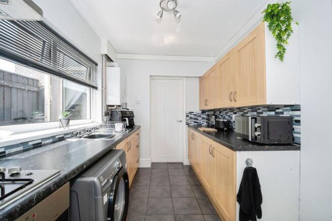 Kitchen pic 1