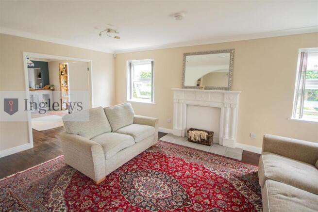3 bed Detached Bungalow for sale Image 7