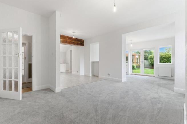 4 bed Detached for sale Image 10