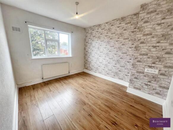 3 bed Terraced to rent Image 7