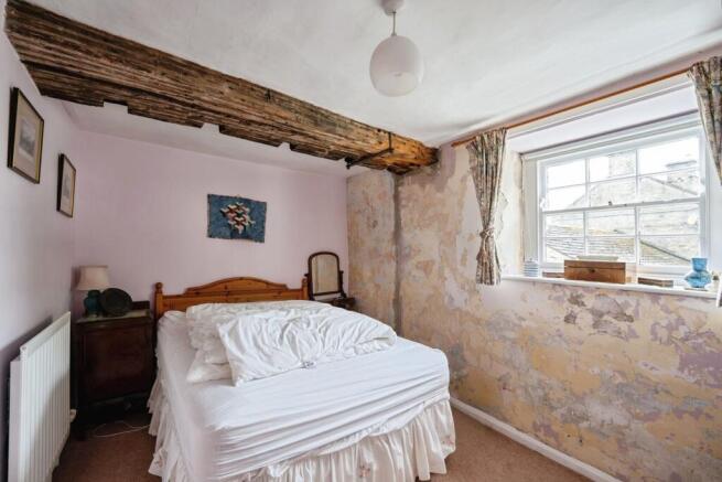 4 bed Detached for sale Image 12