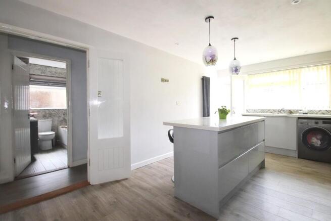 Kitchen/Breakfast 
