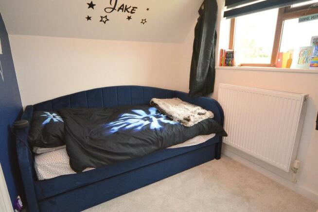 Bed 3.jpg