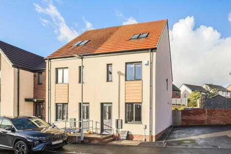 Heol Williams , Cardiff, CF3 6AQ
