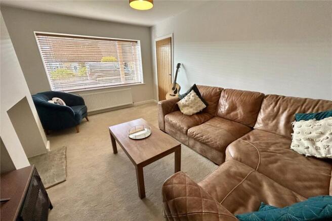 4 bed Semi-Detached for sale Image 8