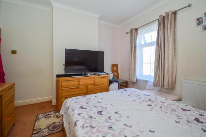 2 bed Terraced for sale Image 5