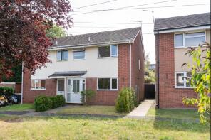 16, Robins Hill Drive, Birmingham B48 7NJ