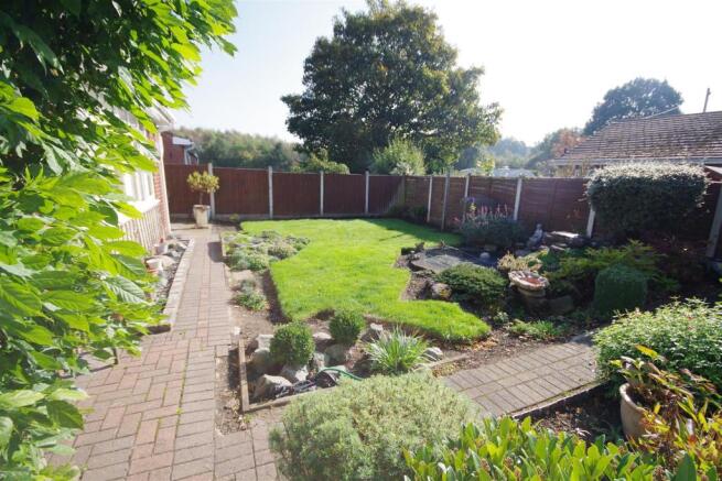 Garden 1.JPG