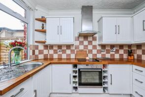 7, Bestwood Terrace, Nottingham NG6 9JR