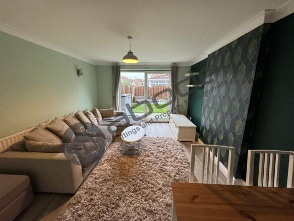 Living / Dining Area