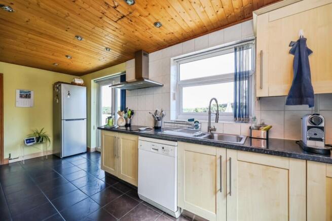 Fitted Kitchen