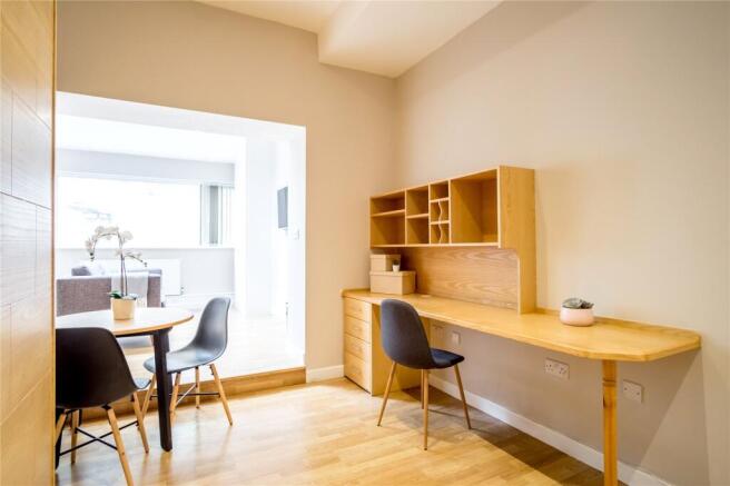 1 bed Apartment to rent Image 10
