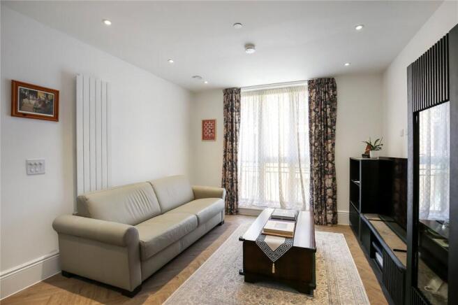 Fellowes Rise, Winchester, Hampshire, SO22 photo 4