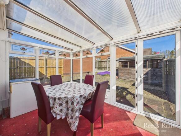 3 bed Bungalow for sale Image 4