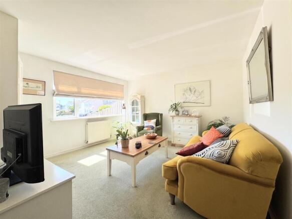 19, Treviglas Close, Newquay, TR7 photo 2