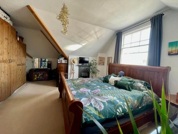 Photo 9
