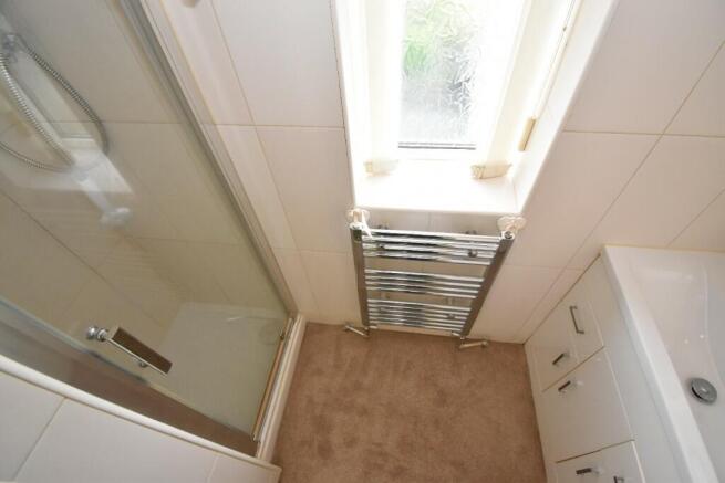 Ensuite Bedroom 1