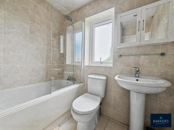 3 bed Semi-Detached for sale Image 9