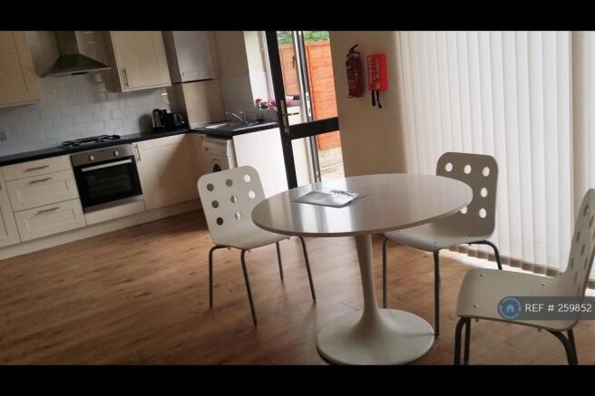 Social Kitchen Dining Area