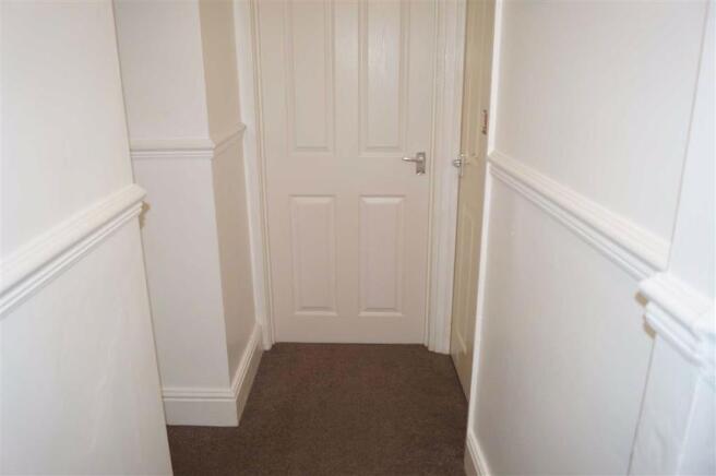 STAIRS/LANDING