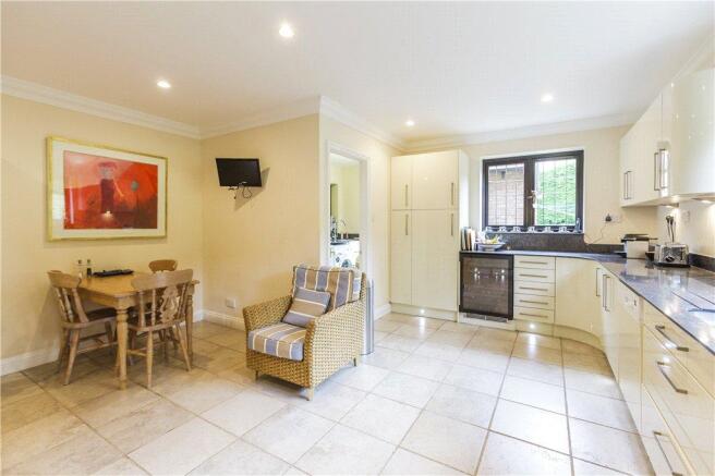 Kitchen/Breakfast