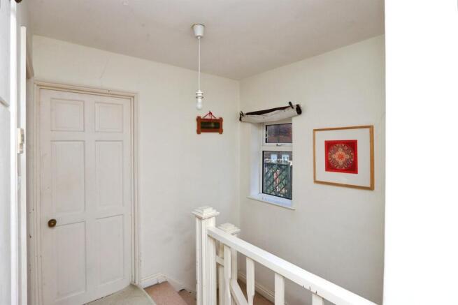 3 bed Semi-Detached for sale Image 9